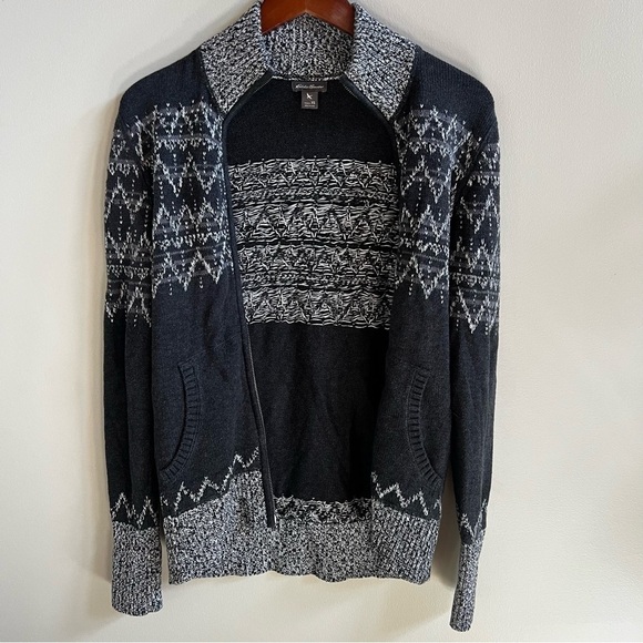 Eddie Bauer Fair Isle Cotton Sweater Two Way Zip
Size XS - Picture 8 of 9